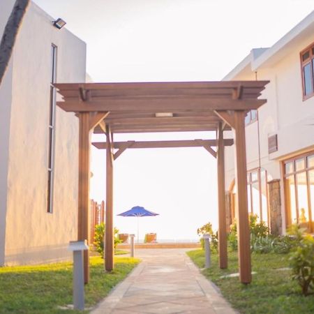 Gold Beach Resort Flic en Flac Exterior foto