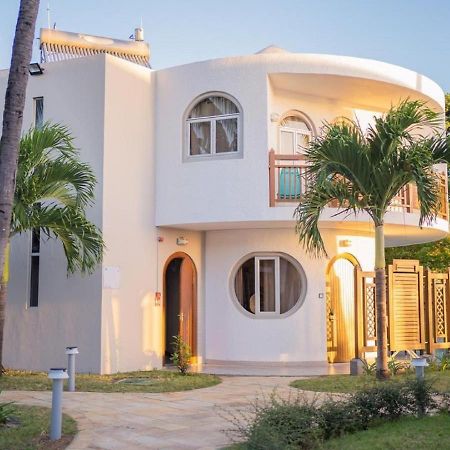 Gold Beach Resort Flic en Flac Exterior foto
