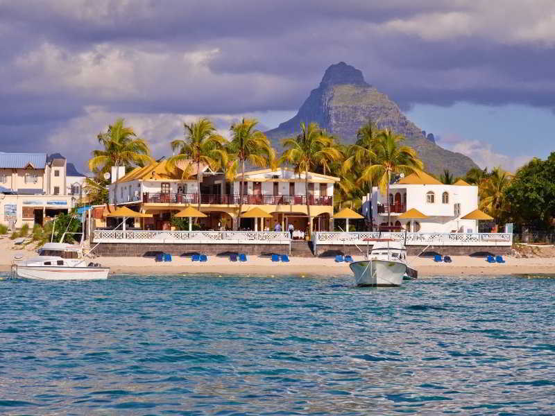 Gold Beach Resort Flic en Flac Exterior foto